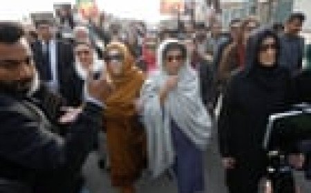 Pakistan jails sisters of Imran Khan before protest seeking his release