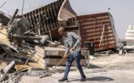 Palestinian families displaced as Israeli forces demolish Hebron homes